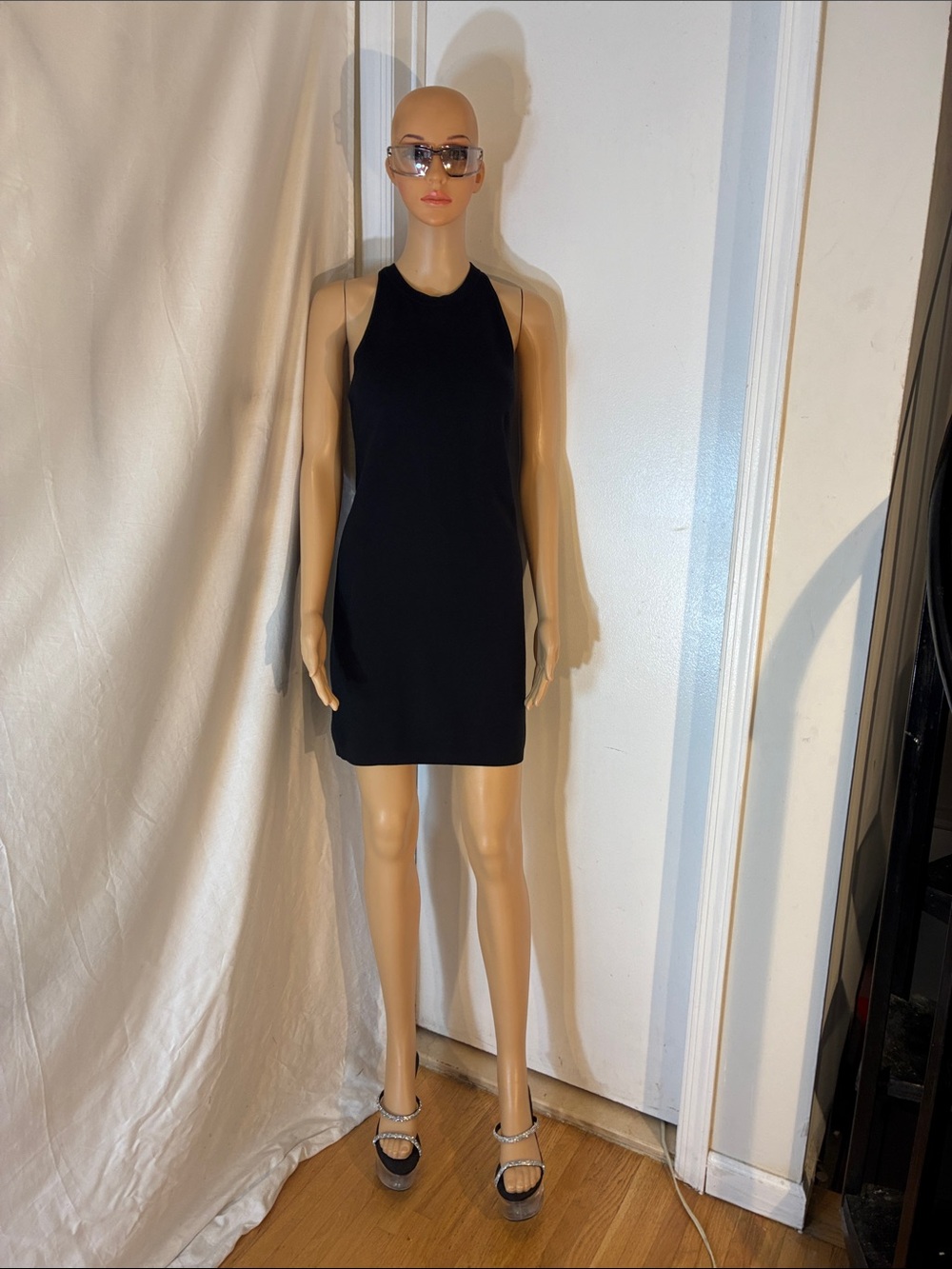 Like New Theory Black Sleeveless dress